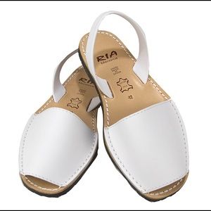 White leather espadrille